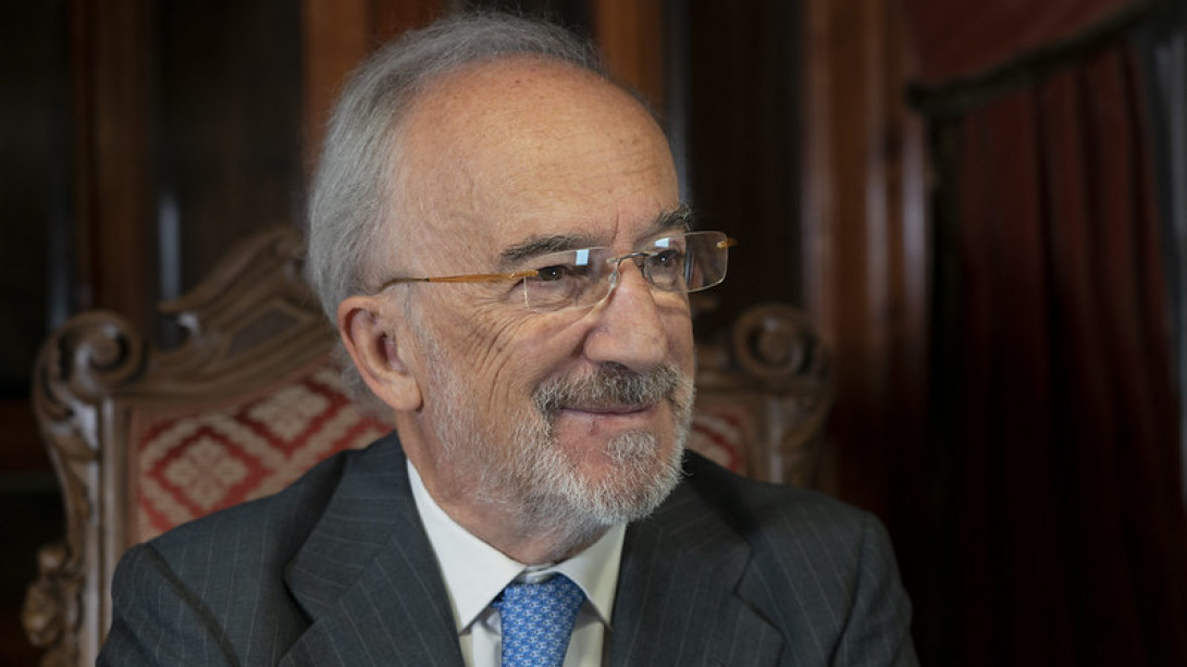 Santiago Muñoz Machado, elegido director de la Real Academia Española (RAE)  - Noticias - Actualidad - Fundación para la Difusión de la Lengua y la  Cultura Española